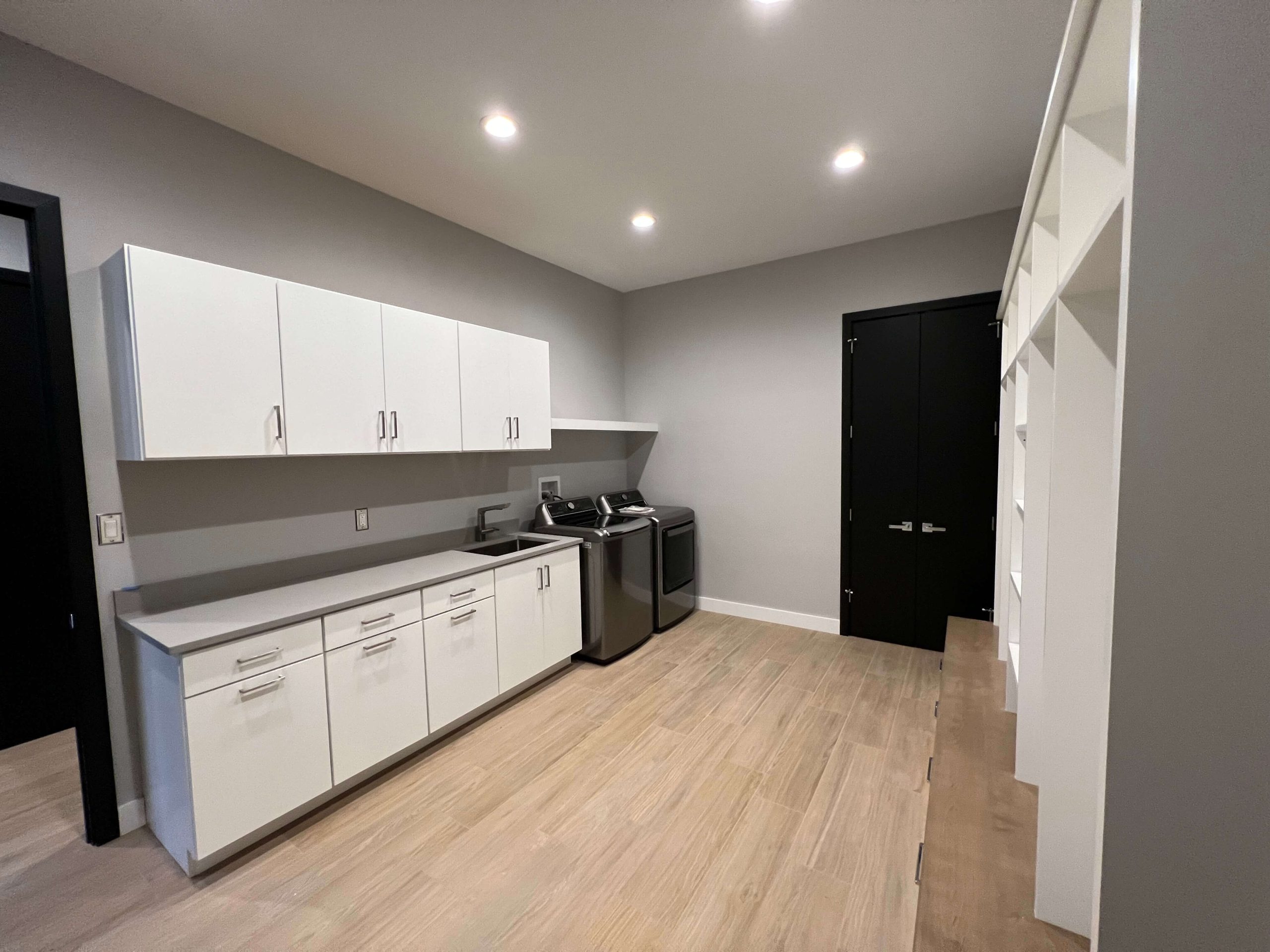 Contemporary-Style-New-kitchen-cabinetry